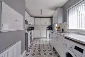 Kitchen- click for photo gallery
